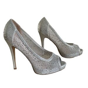 David’s Bridal Dreama Silver Platform Heels Size 8